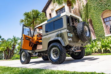 Land Rover Defender Restomod Ecd 03