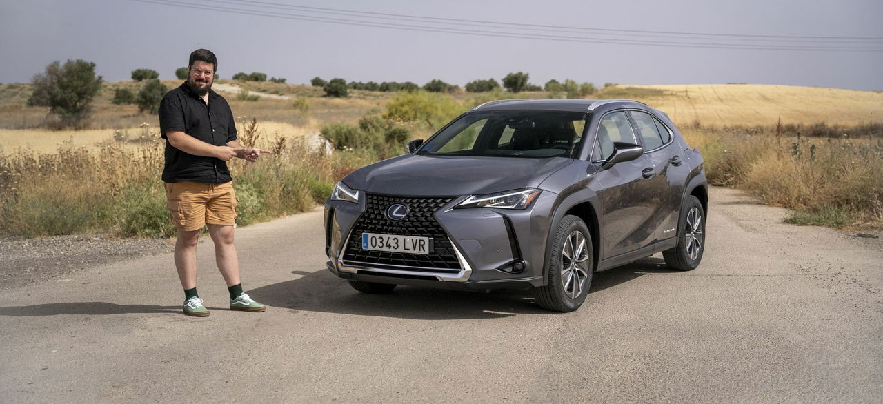 Portada Lexus Ux 300e Video