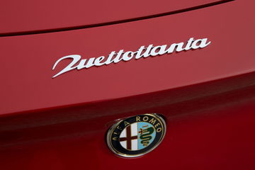 Alfa Romeo 2uettottanta 2010 13