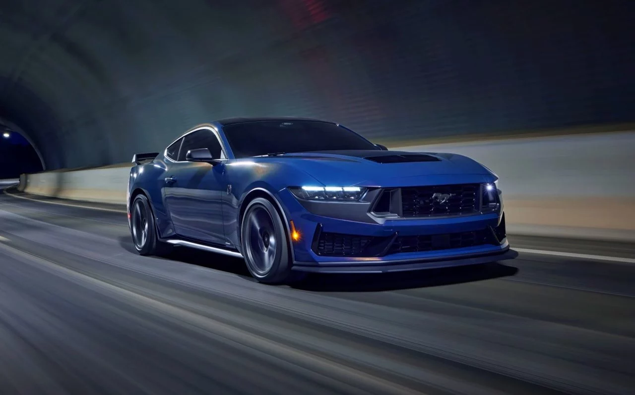 Mustang Dark Horse