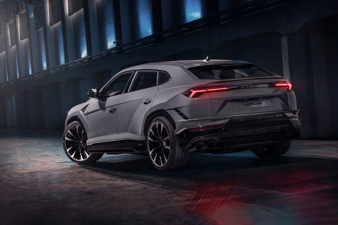 Lamborghini Urus S 2023 05