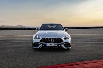 Mercedes Amg C 63 S E Performance Limousine Und T Modell // Mercedes Amg C 63 S E Performance Sedan And Estate