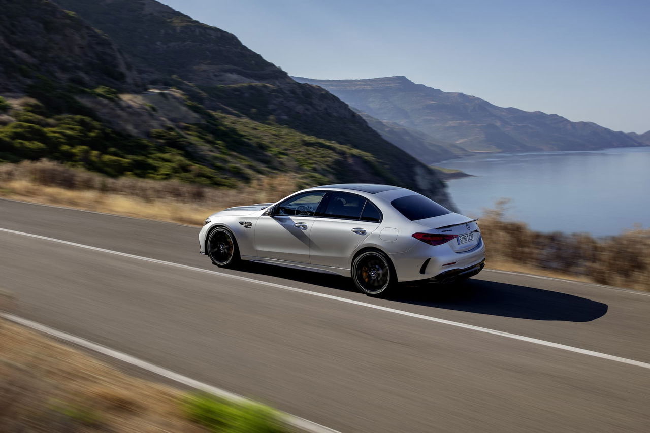 Mercedes Amg C 63 S E Performance Limousine Und T Modell // Mercedes Amg C 63 S E Performance Sedan And Estate