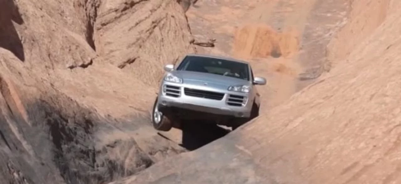 Porsche Cayenne Moab 01