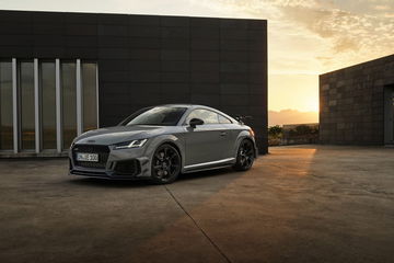 Audi Tt Rs Iconic Edition 04