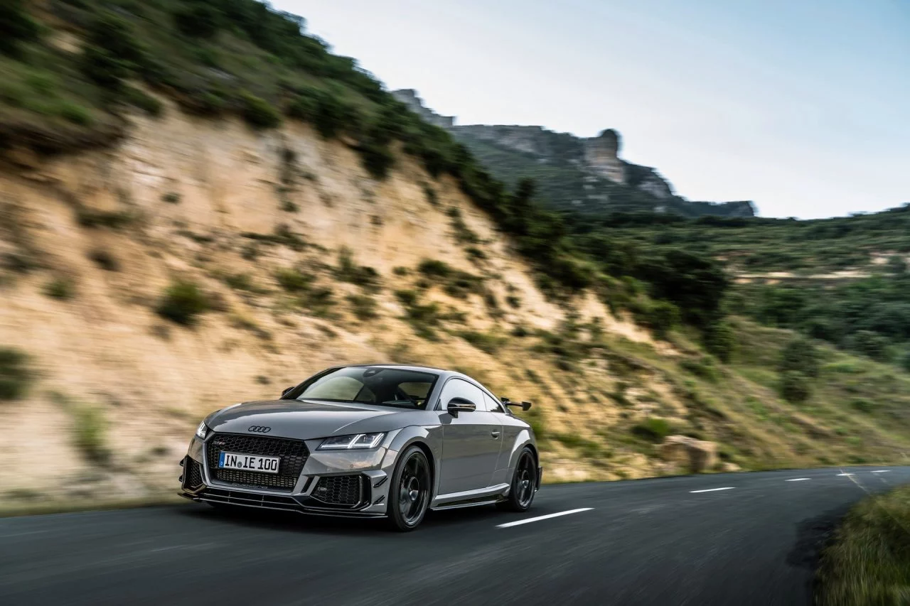 Audi Tt Rs Iconic Edition 22