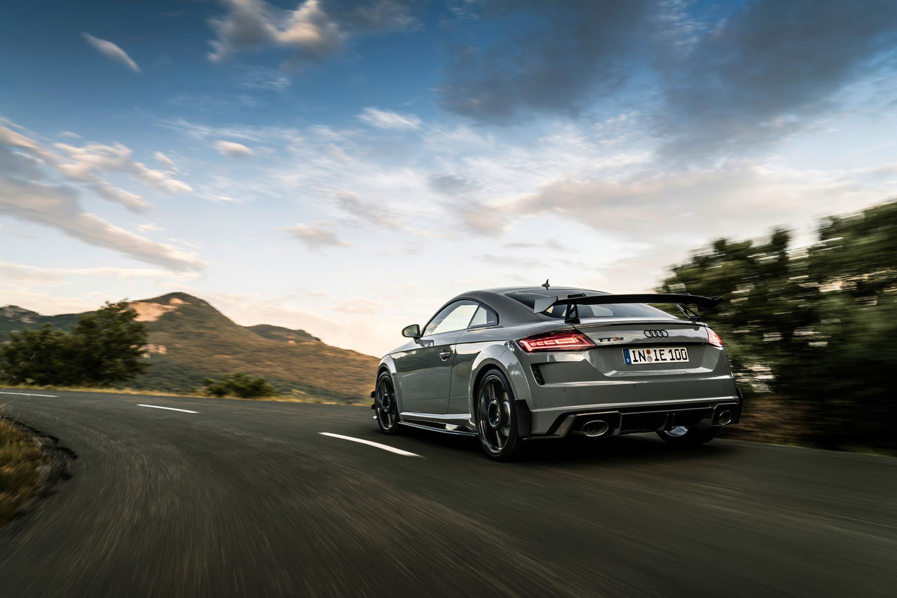 Audi Tt Rs Iconic Edition 23