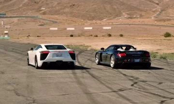 Drag Race Lexus Lfa Porsche Carrera Gt 1022 01