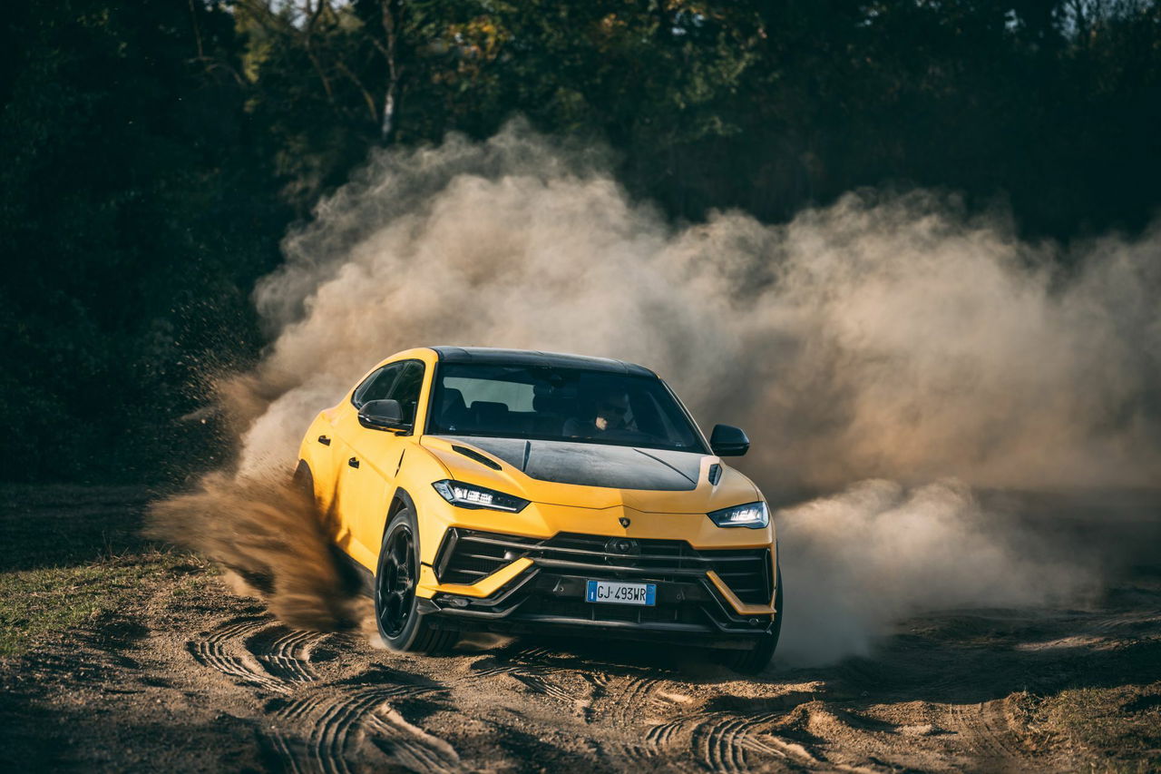 Lamborghini Urus Performante Rally 4