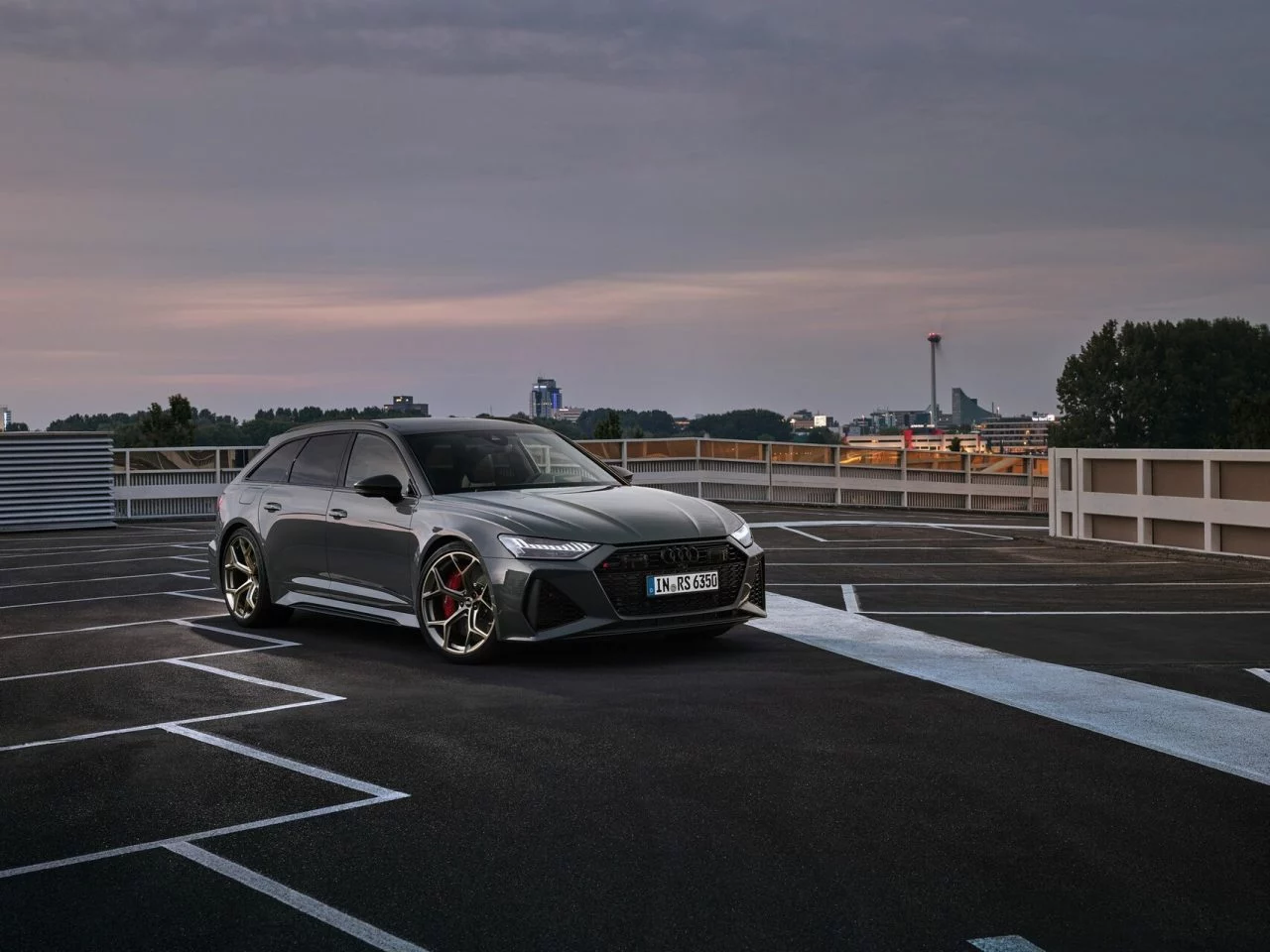 Audi Rs6 Avant Performance 01