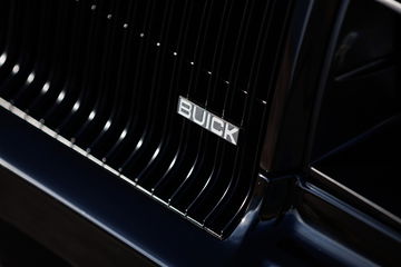 Buick Dark Knight 34