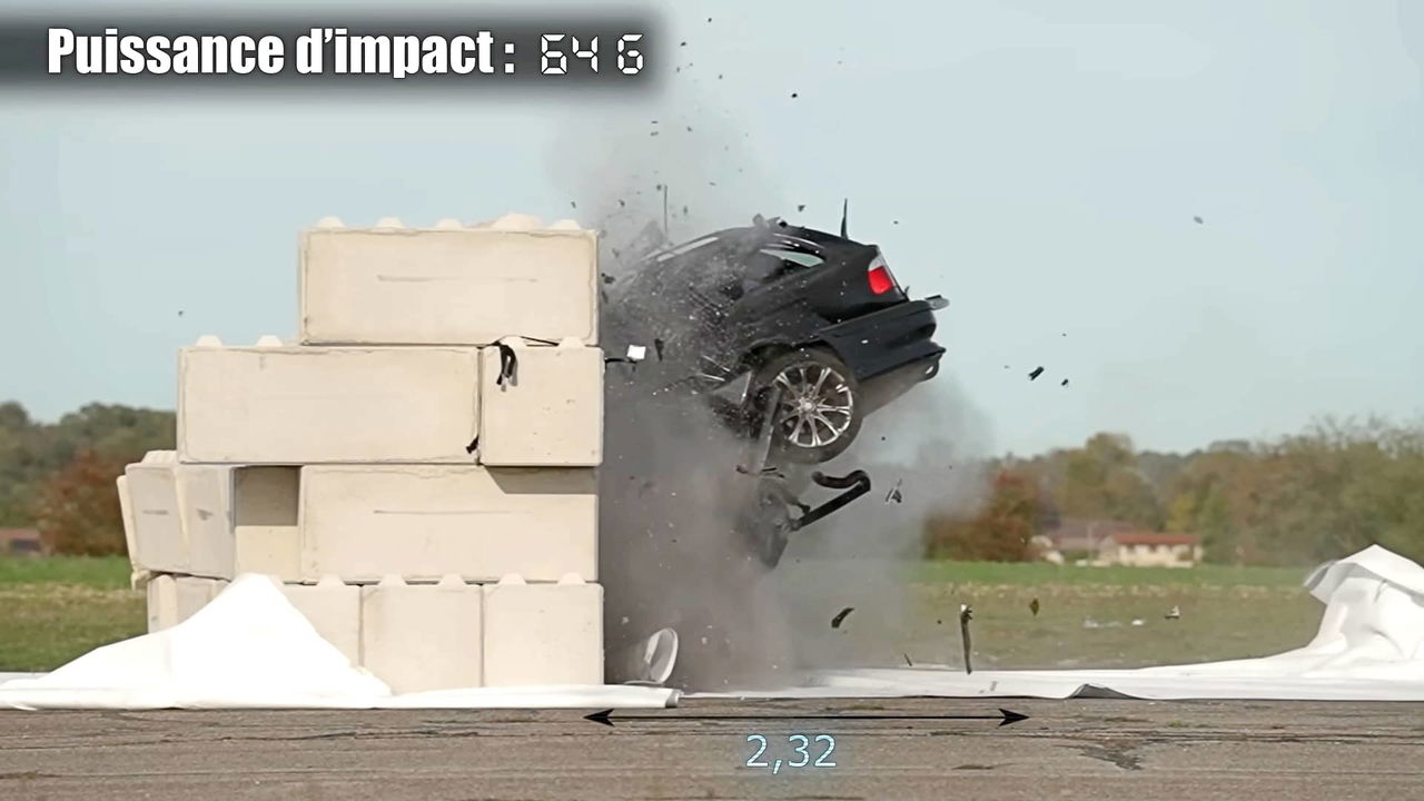 Crash Test Bmw 150 Kmh 01