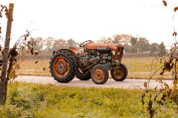 Lamborghini 1r Tractor 01