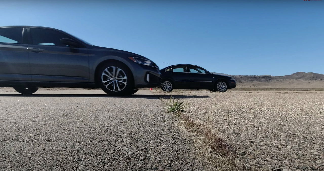 Volkswagen Passat W8 Vs Volkswagen Jetta 150 Cv Video 2