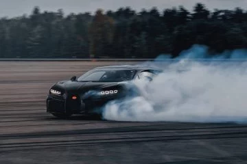 Bugatti Chiron Pur Sport Video Derrape Drift 02