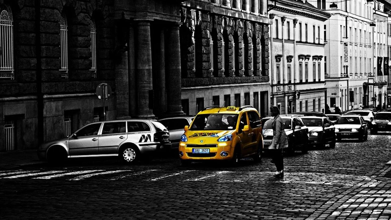 Coche Amarillo