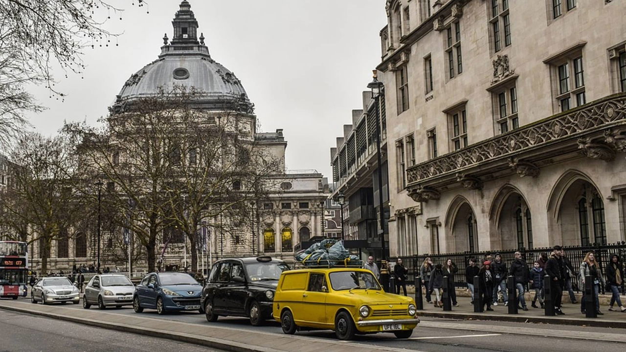 Coche Amarillo