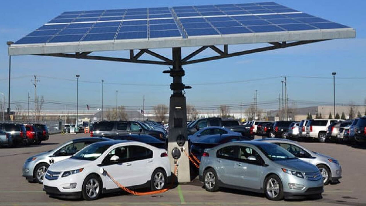 Cuantos Paneles Solares Se Necesitan Para Cargar La Bateria De Un Coche Electrico Todos Los Dias