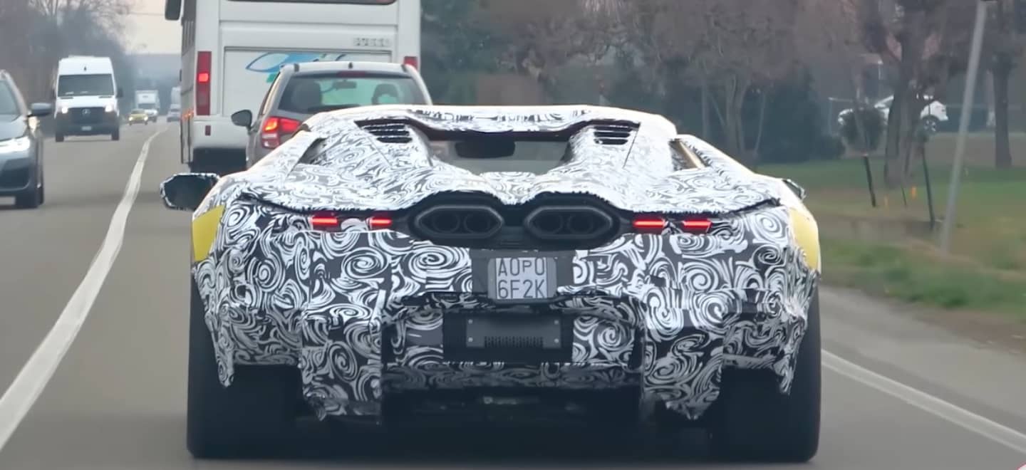 La mejor imagen del sucesor del Lamborghini Aventador desvela casi todos  los detalles de su zaga (+Vídeo) | Diariomotor