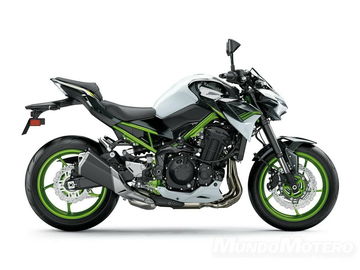 Kawasaki Z900 2021