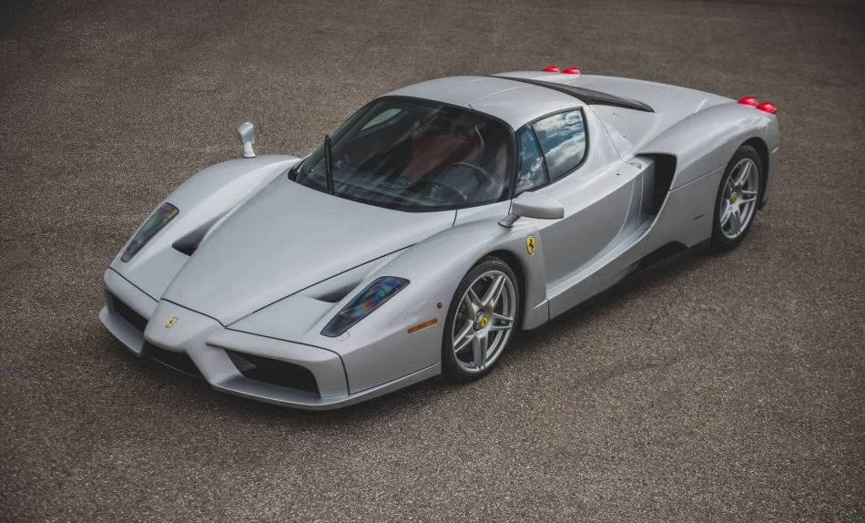 Ferrari Enzo Gris Subasta 2023 36