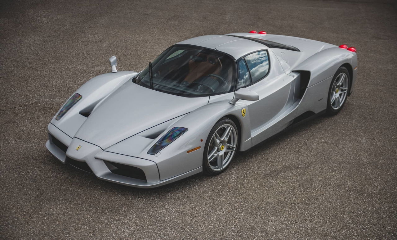 Ferrari Enzo Gris Subasta 2023 36