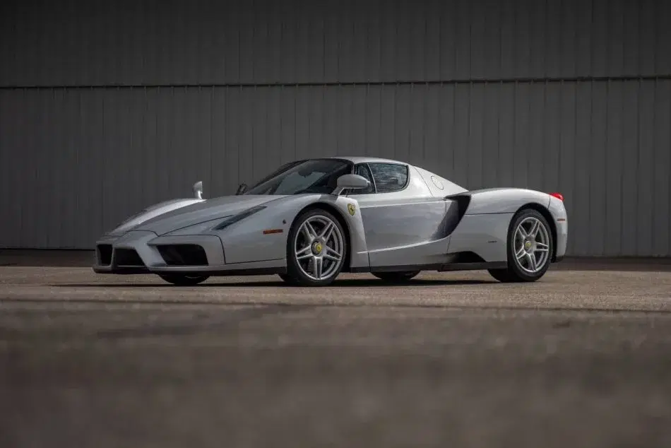 Ferrari Enzo Gris Subasta 2023 38