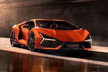 Lamborghini Revuelto 2023 10