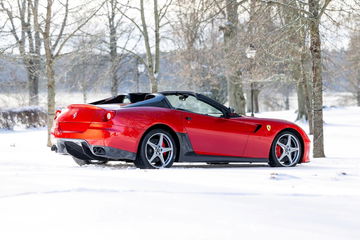 Ferrari 599 Sa Aperta 2010 05