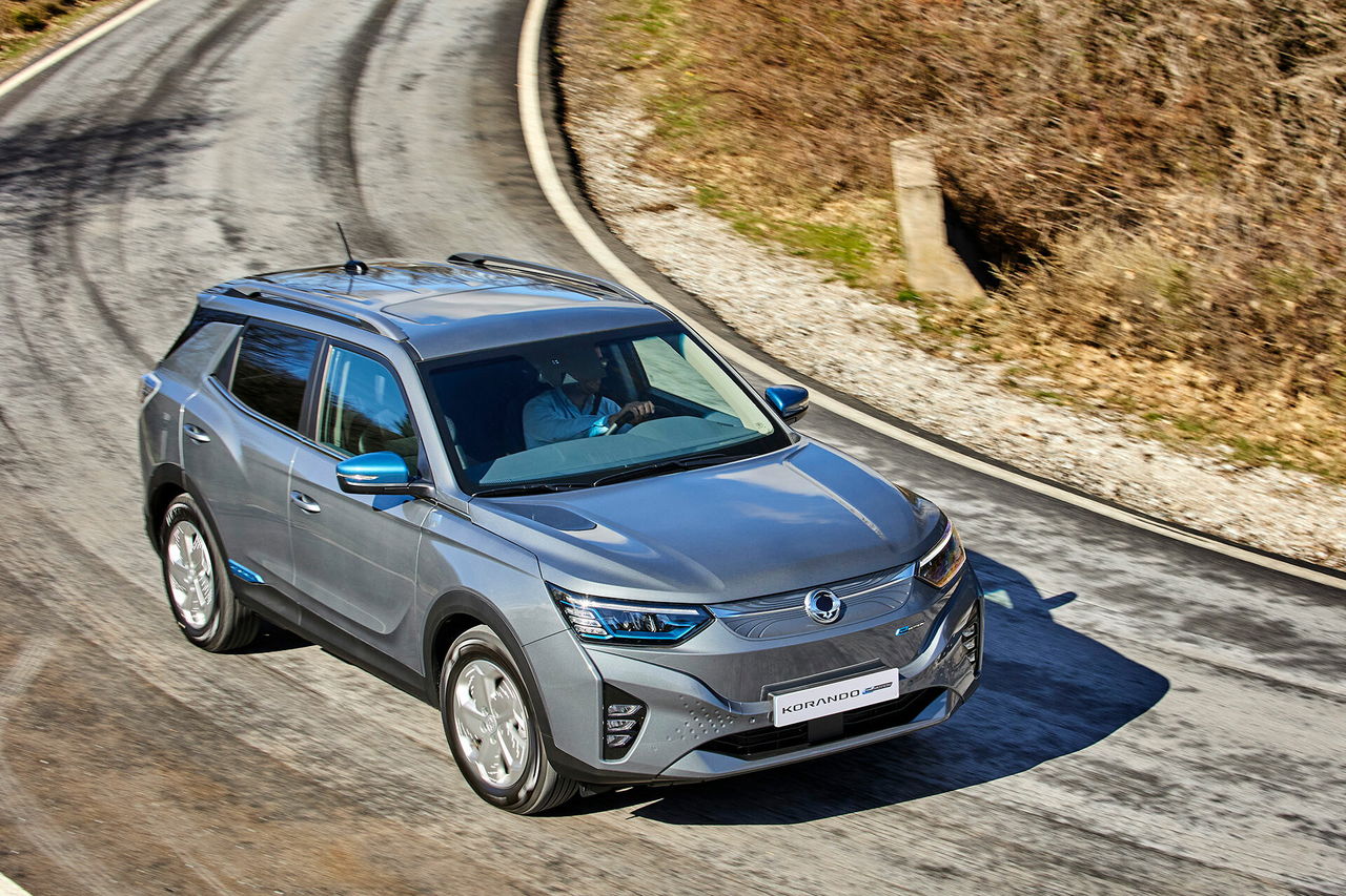 Ssangyong Korando E Motion 2023 Movimiento Platinum Grey Gris 23