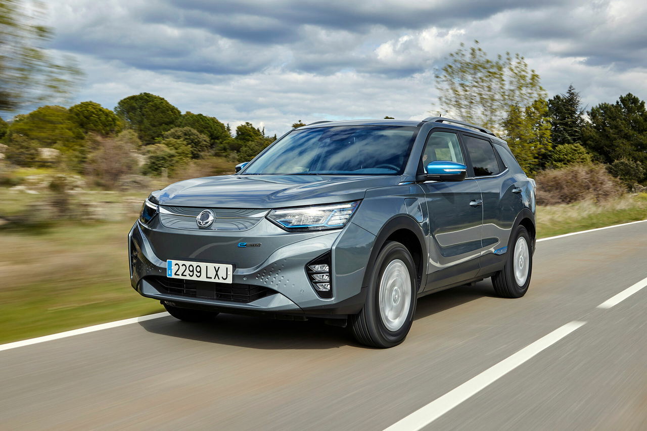 Ssangyong Korando E Motion 2023 Movimiento Platinum Grey Gris 28