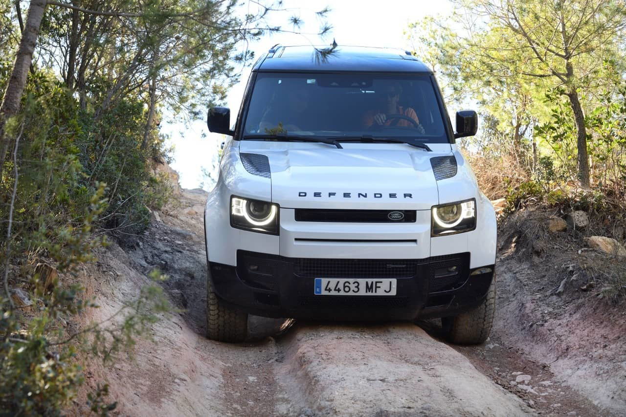 Goodyear Wrangler Land Rover Defender 28