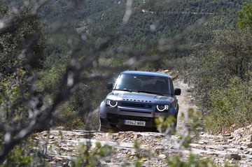 Goodyear Wrangler Land Rover Defender 5