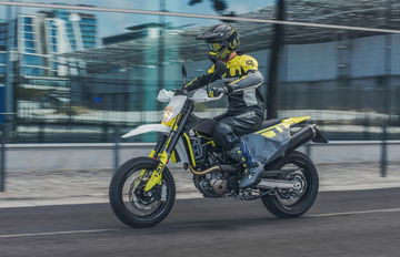 Husqvarna 701 Supermoto 28