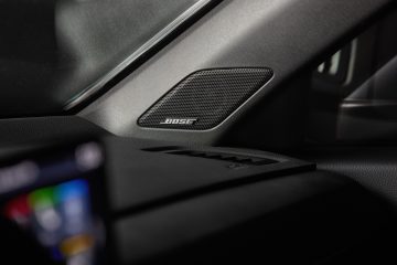 Detalle del sistema de audio integrado en el Honda CR-V.