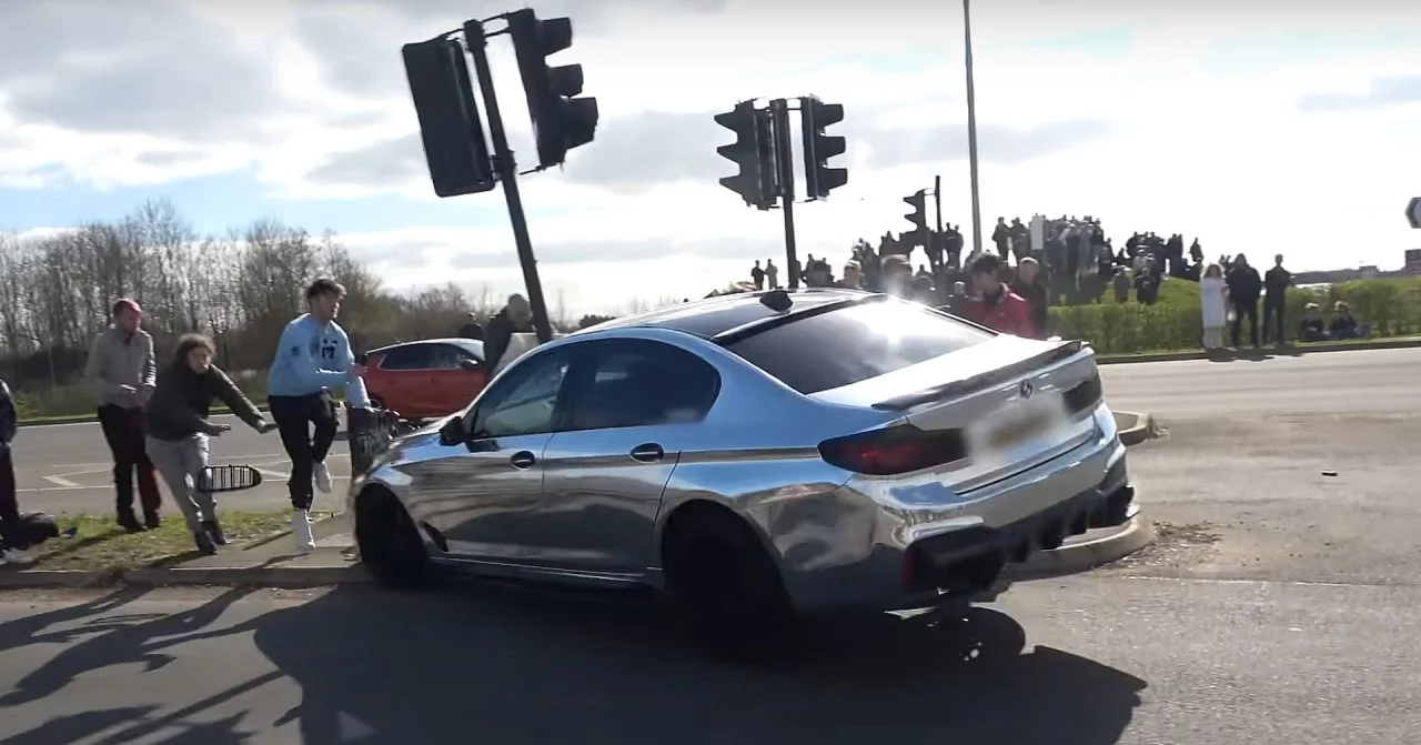 Video Concentracion Coches Accidente Bmw M5 1