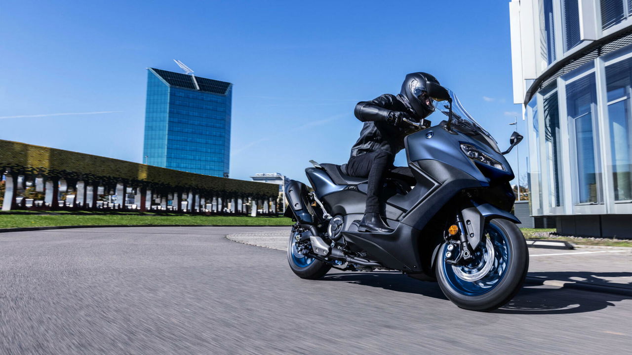 Yamaha Tmax 2023 2