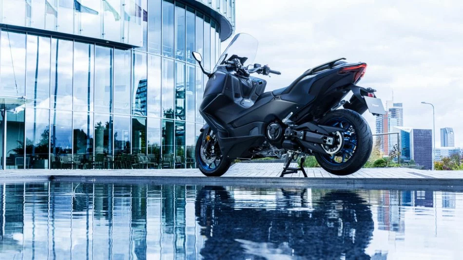 Yamaha Tmax 2023 7