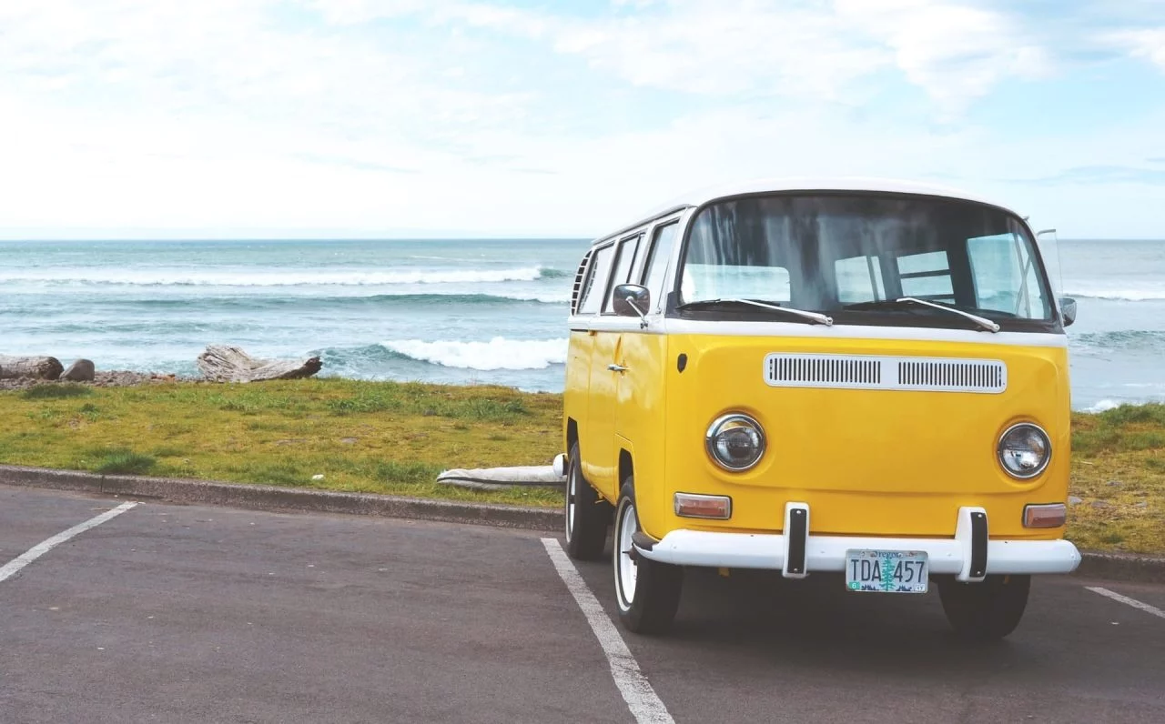 Coche Amarillo 1