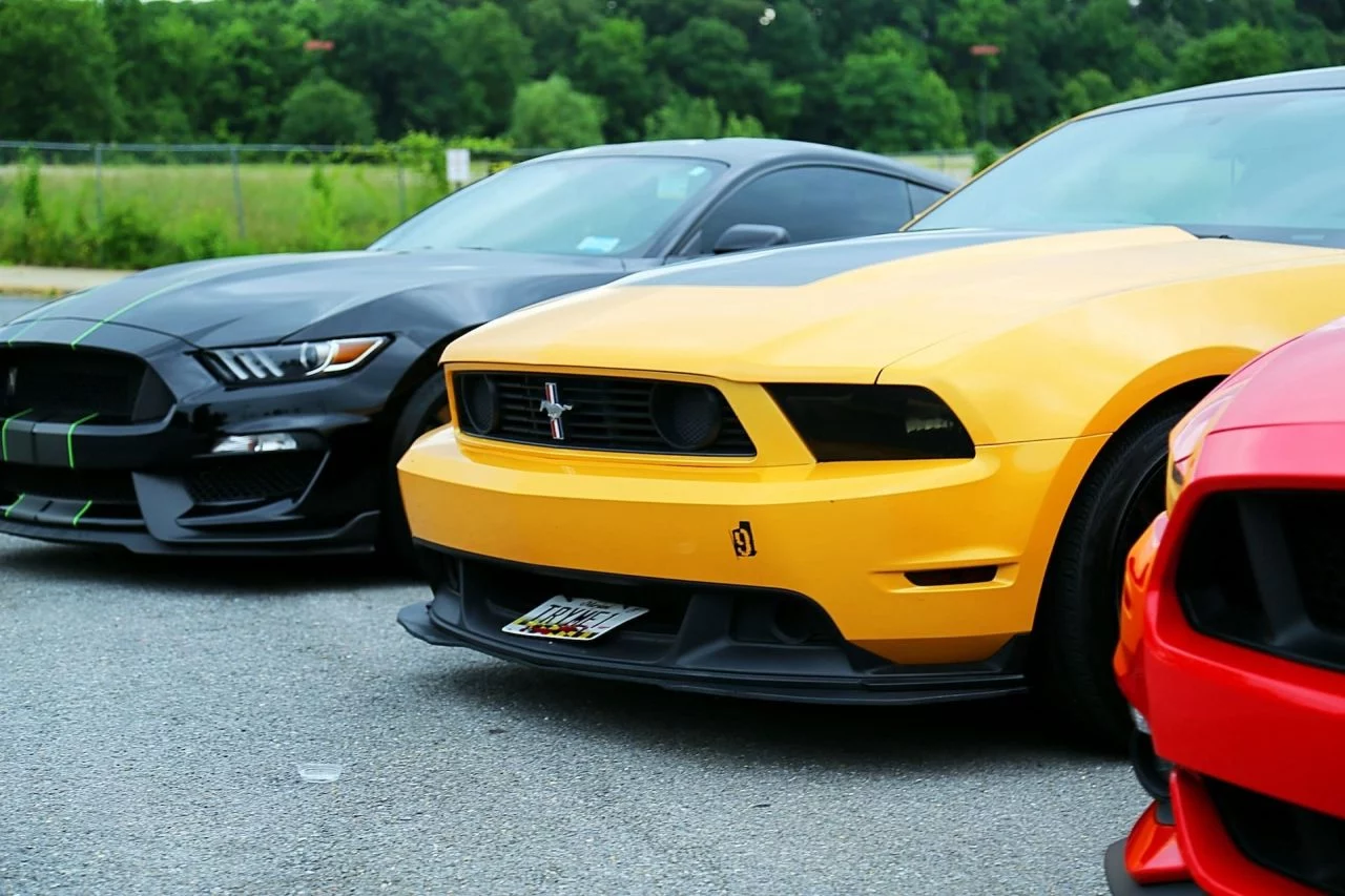 Coche Amarillo 2