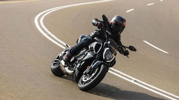 Ducati Diavel V4 2023 01