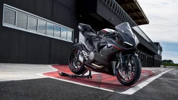 Ducati Panigale My2024 Black On Black 09