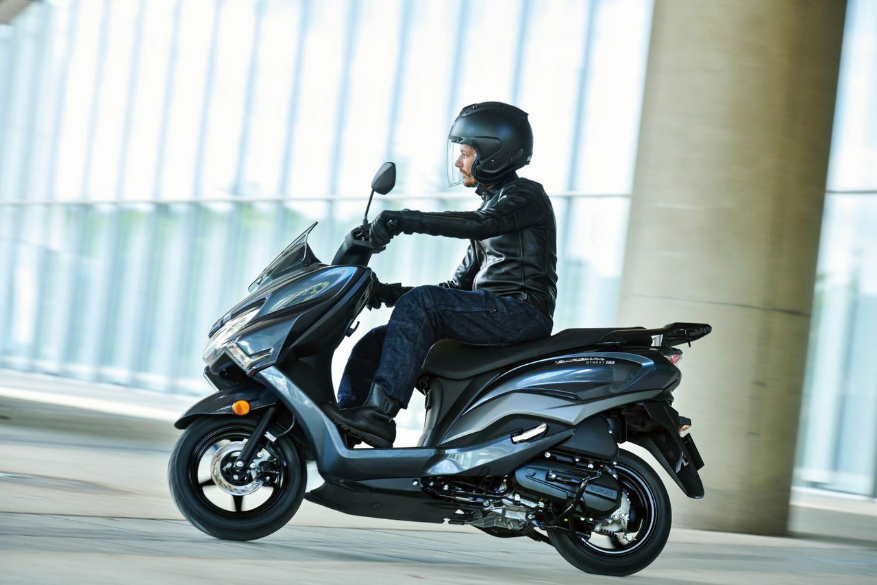 Suzuki Burgman 125 Street4