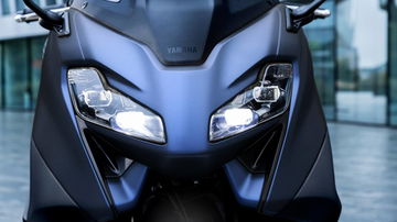 Yamaha T Max 2023 03