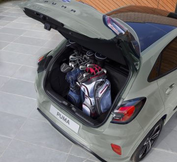 Imagen del maletero del Ford Puma evidenciando su capacidad y modularidad.