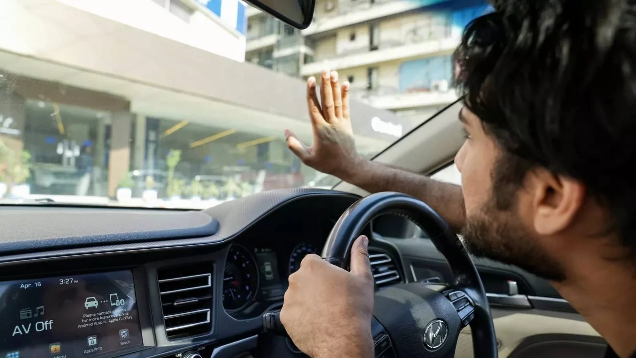 Conductor muestra película de enfriamiento nano de Hyundai