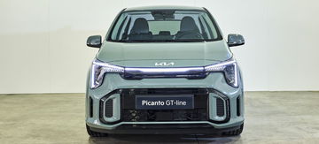 Vista frontal del Kia Picanto 2024, destacando su parrilla y diseño agresivo GT-line.