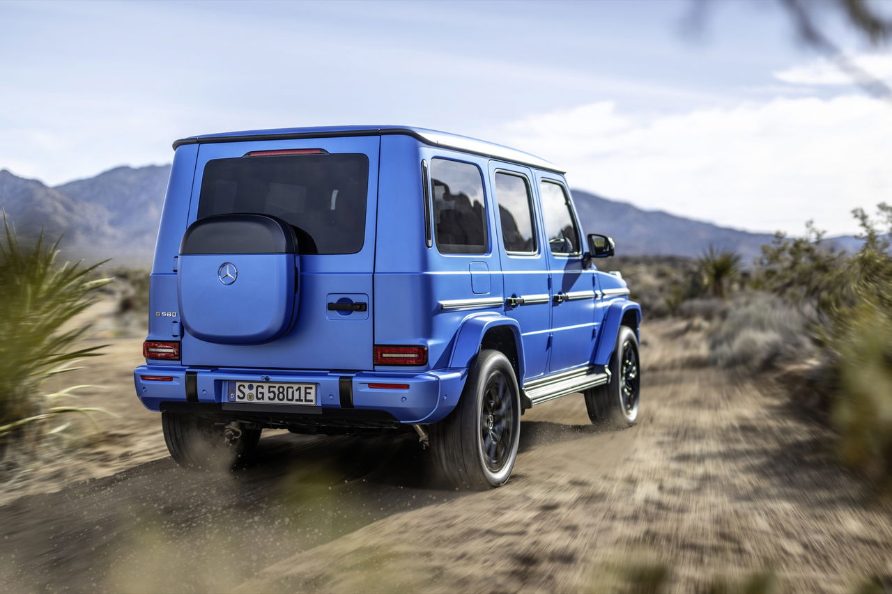 El Mercedes Clase G muestra su robusta silueta en un entorno natural