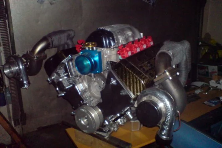 Renovación mecánica extrema con motor Koenigsegg CCX y 1700 CV potencia.