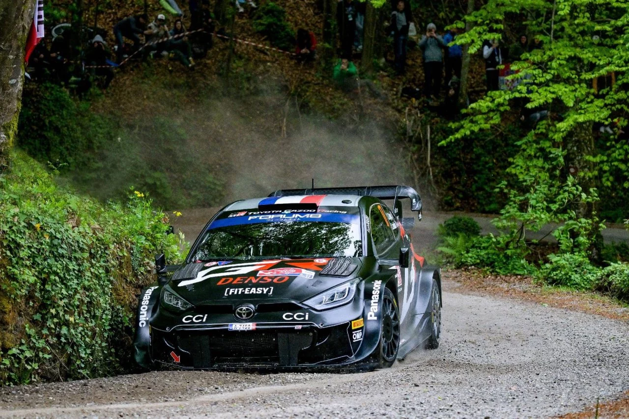 rally-croacia-ogier-controlando-derrape